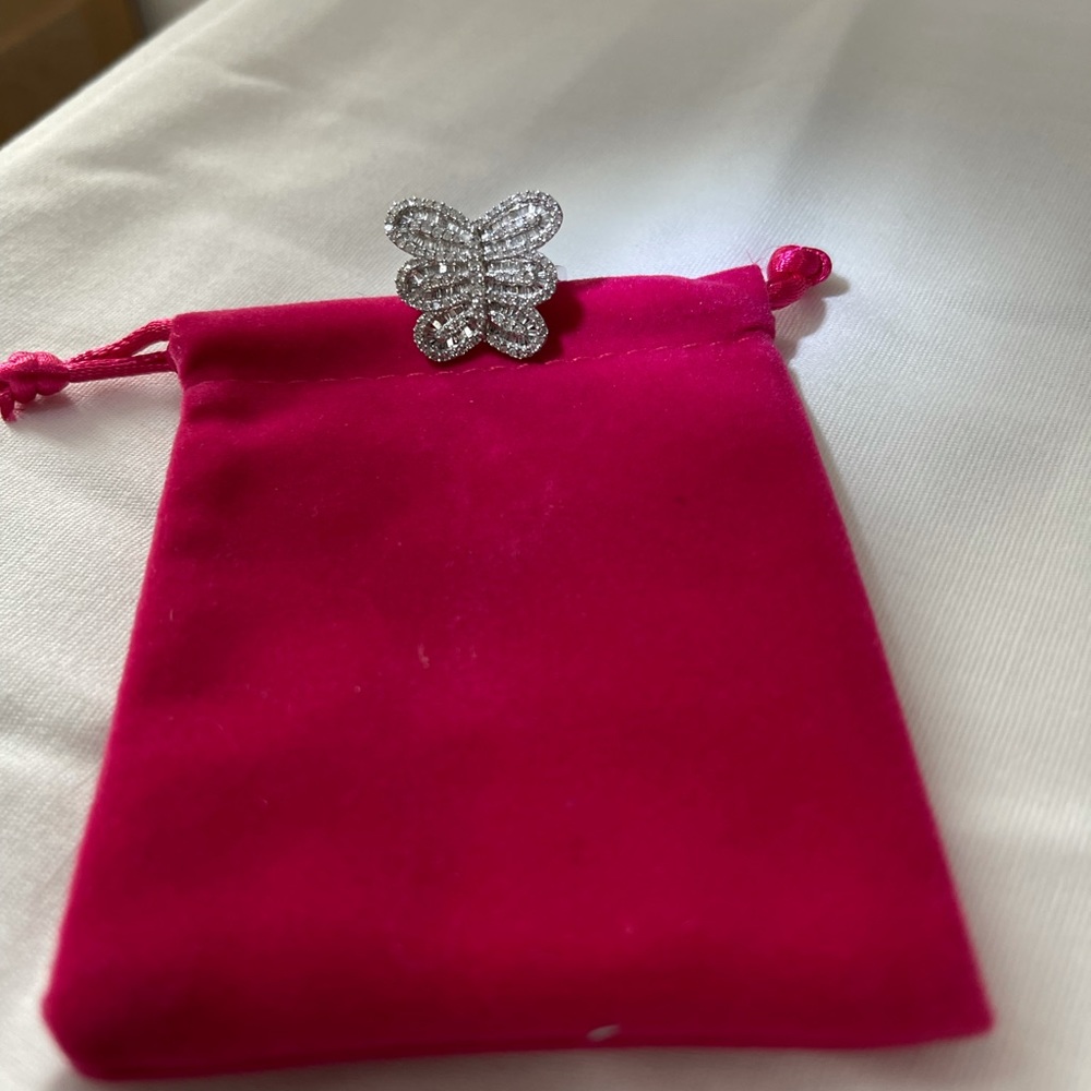 Ladies Diamond Butterfly ring - Picture 4 of 5